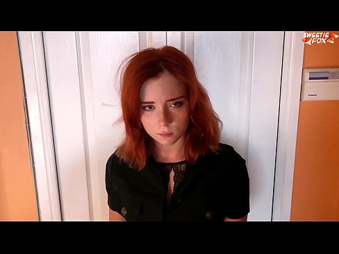 ❤️ O garda de seguridade castigou a unha muller bonita por roubo en tenda - Cum Na Boca ❤️❌ Vídeo porno en nós ❌️